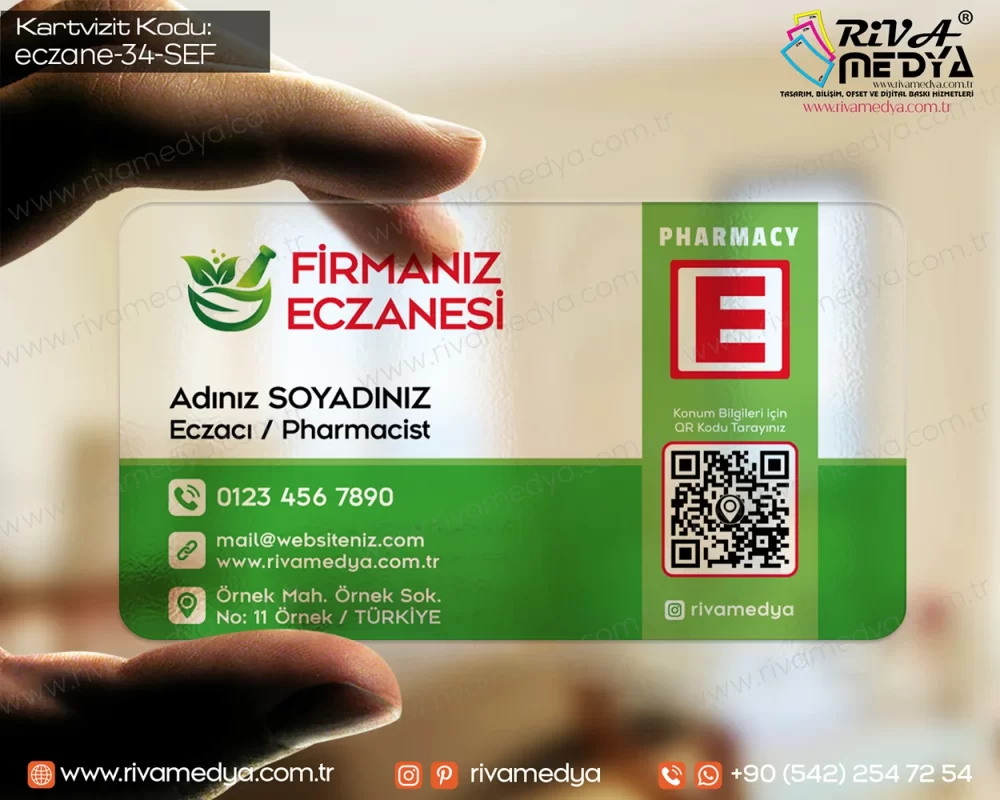 Yeşil QR Kodlu Eczane Şeffaf Kartvizit Örneği
